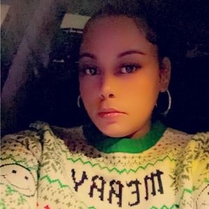 Meet your Posher, Malika